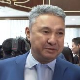 «Перуашевтың сөзімен келіспеймін!»: Депутат әріптесінің сөзін орынсыз деп ойлайды