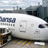 Зардап шеккендер бар: Lufthansa ұшағы тұмсығымен жерге құлады