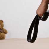 Талдықорғанда үш жастағы баланы әкесі аяусыз ұрып-соққан