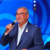 «Жалғандағы жарығым сөнді»: Әнші Нұрлан Өнербаевтың отбасы қара жамылды (ВИДЕО)