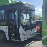 «6 адам ауруханаға түсті»: Атырауда екі автобус соқтығысты