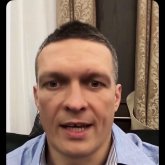 Александр Усик барлық чемпиондық белбеуінен өз еркімен бас тартты (ВИДЕО)