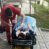 «Жедел жәрдем кіре алмады»: Алматыдағы тұрғын үй кешенінің ауласында әйел босанып қалды