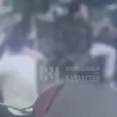 Ақтауда дәмханада отырған ер адамның бетіне белгісіз біреу оқ жаудырған