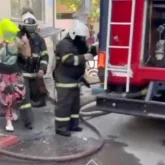 Өскеменде көпқабатты үй өртеніп, 15 адам эвакуацияланды (ВИДЕО)