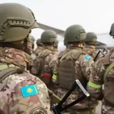 «Әскерде зорлық көрдім»: Халықтан ақша жинаған жігіт 3 жылға сотталды