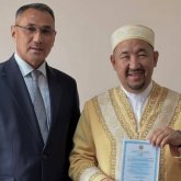 «Қазақстанда тұңғыш рет!»: Нұрлан имам ресми куәлік алды