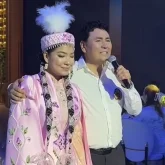 «Әкесі жылап қалды»: Мирас пен Құралай қыздарын ұзатты