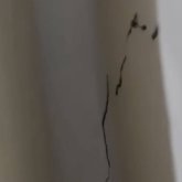 Ипотекасын әлі төлеп отыр, ал үйі құлағалы тұр: Атырауда тұрғындар дабыл қақты