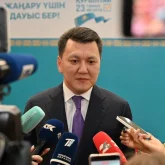 Ерлан Қарин: Құрылтай сайлауы елдегі жаңғыру үдерісіне жаңа серпін береді
