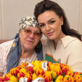 «Мәңгілік сағынышым»: Анна Данченко марқұм анасына жазба арнап, көпті жылатты