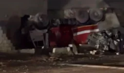 Адам шығыны бар: Жаңаөзенде өрт сөндіру көлігі адам сенгісіз апатқа ұшырады