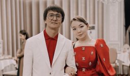 «Шалдар құсамай қойшы деді»: Еркін Нұржанов 14 жас кіші әйелінен сөз естігенін айтты (ВИДЕО)