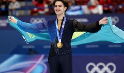 «Аяқ алып жүру мүмкін емес»: Еуропа төрінде Қазақстан туы трендке айналды