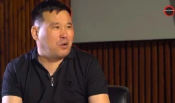 «Алты балам ауырғанда олай жыламаппын»: Қанат Әлжапбаровтың жағдайы көпшілікті алаңдатып қойды