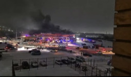 Шұғыл! Семейде балалар ойын-сауық орталығы өртеніп жатыр (ВИДЕО)