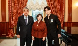 Димаш Құдайберген мен Самал Еслямова ТҮРКСОЙ марапаттарына ие болды