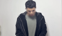 Шымкентте жасөспірім 5-сынып оқушысын көшеде ұрып-соққан (ВИДЕО)