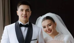 «Аллаға шүкір, осы күнге де жеттік»: Блогер Жанәбіловтердің шаңырағында қуанышты оқиға болды (ВИДЕО)