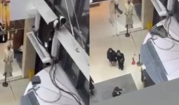 Атырауда жасөспірім биіктен секіріп, орталықтың шатырын тесіп өтті (ВИДЕО)