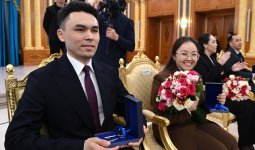 Тоқаев бір топ жас ғалымға пәтер сыйлады