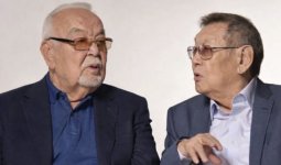 «Бірінші мен, екінші Есмұхан кетеді»: Асанәлі Әшімов театр актерінің қазасын болжаған