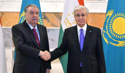 Тоқаев Тәжікстан Президенті Эмомали Рахмонмен кездесу өткізді