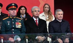 Қасым-Жомарт Тоқаев Мәскеуде Ұлы Жеңістің 81 жылдығына орай өткен әскери шеруге барды (ВИДЕО)