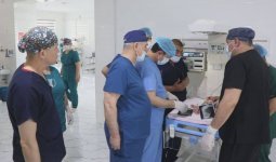 Өзбекстанда 4 аяғы бар сәби дүниеге келді