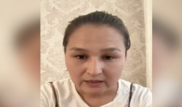 «Кешірім де сұрамады, көмек те көрсетпеді»: Ақмола облысында ат таптап кеткен баланың анасы үндеу жасады