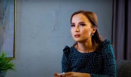 «Айқынның бірінші әйелімен жақсы араласам»: Жұлдыз Өмірғали өзінің ақылымен елді тәнті етті (ВИДЕО)
