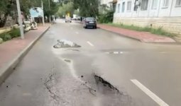 Жезқазғанда былтыр ғана төселген жаңа жолдың сиқы қашқан