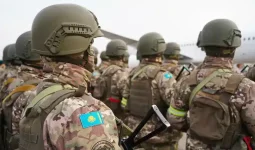 «Әскерде зорлық көрдім»: Халықтан ақша жинаған жігіт 3 жылға сотталды