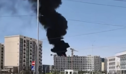 Атырауда салынып жатқан көпқабатты үйден өрт шықты