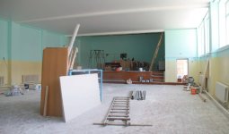 Петропавлда мектепте жөндеу жұмыстары кезінде екі әйел биіктен құлап кетті