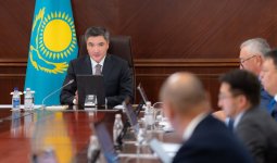 Олжас Бектенов Қазақстанда өндірілуі тиіс маңызды тауарлар тізімін анықтауды тапсырды