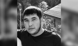 «Балалары үшін қорқамыз»: Жамбыл облысында оққа ұшқан жігіттің отбасы арнайы күзет сұрады