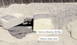 Атыраудағы жеке клиникада сүндетке отырғызу қасіретке айнала жаздады: бала ашық люкке құлап кетті