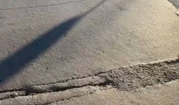 Ақтөбе әуежайының алды шұрық-тесік: әкімдік «жақсы жол» дегенде, жұрт шұңқыр санап жүр