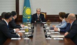 Президент Құрылтайдағы партия фракцияларының жетекшілерімен кездесті