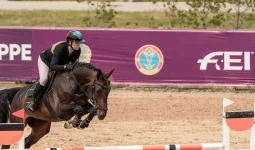 Қазақстандық спортшылар ат спорты жарысында топ жарды