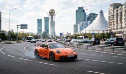 Астананың қақ ортасында Porsche көлігінің жүргізушісі 197 км/сағ жылдамдықпен жүрген