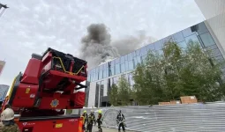 Астанада салынып жатқан бес қабатты тұрғын үйден өрт шықты