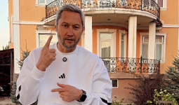 «Мына түріңіз ұнамай тұр»: Азамат Сатыбалдының денсаулығына қатысты жазбасы жұртты алаңдатты (ВИДЕО)