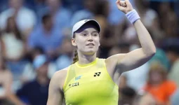 Елена Рыбакинаға ММА стиліндегі белбеу табысталды