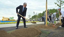 Қасым-Жомарт Тоқаев «Таза Қазақстан» республикалық экологиялық акциясына қатысты (ВИДЕО)