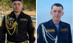 Каспийдегі қайғылы оқиғадан аман қалған сарбаздар үйлеріне оралды