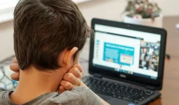 Балалардың әлеуметтік желідегі аккаунттарына қатысты жаңа тәртіп енгізілмек