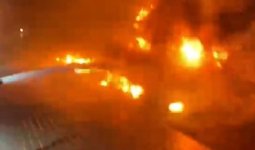 Астанада бес көлік өртенген оқиға: Бір адам жансақтау бөлімінде жатыр