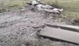 «Ескісі де жоқ, жаңасы да жоқ»: ШҚО-да аялдамаларды сүріп тастаған шенеуніктер тұрғындарды далада қалдырды